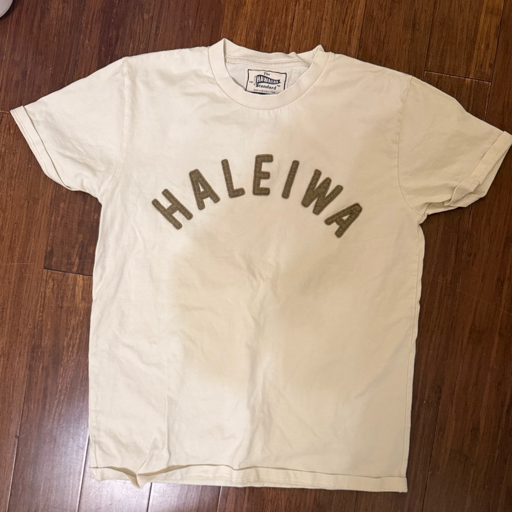 The Hawaiian Standard Haleiwa tee